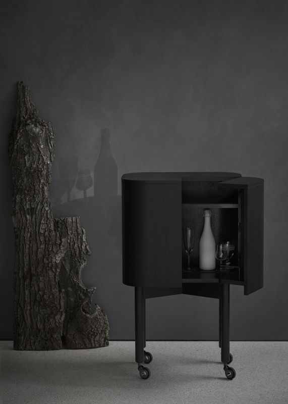 Northern Loud Bar Cabinet Black Painted oak Eik Svart Barskap