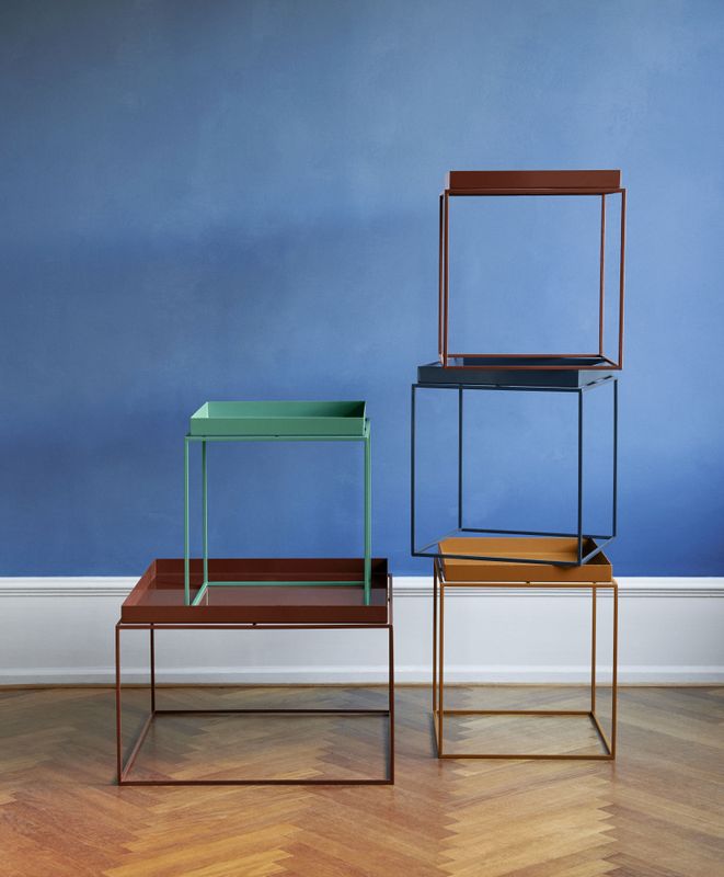 HAY TRAY Table 40 x 40 Medium Toffee sidebord
