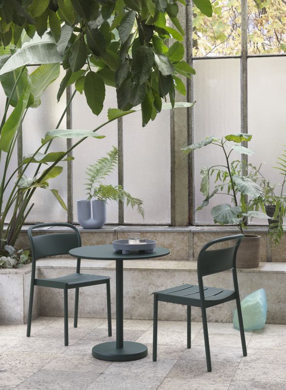 Muuto Linear Steel Cafe Table Ø 70 x 73 Dark Green, Grønn Bord