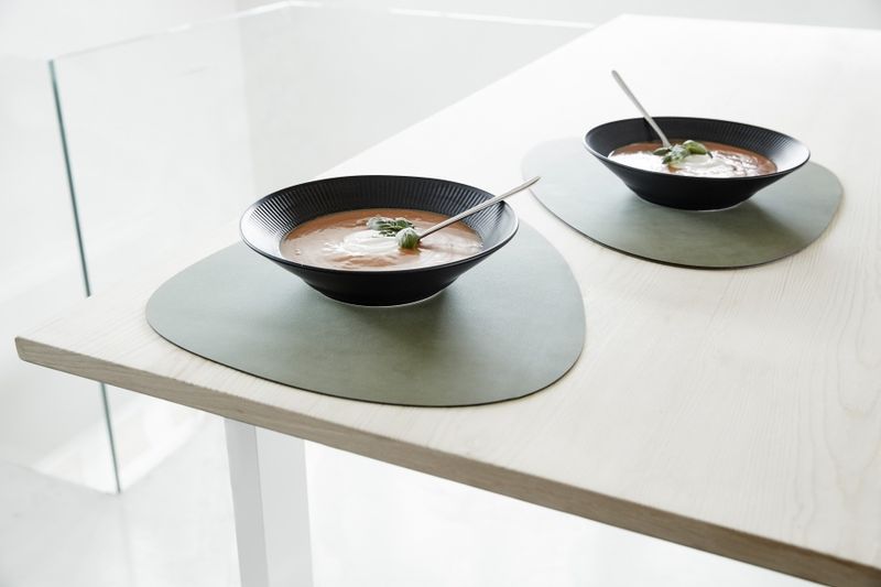 CURVE S Lunchbrikke 24x28 Army Green