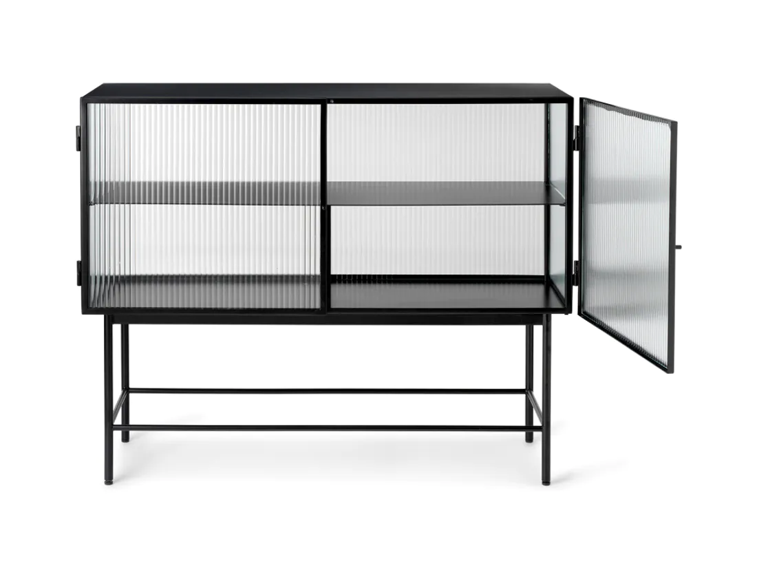 ferm Living Haze Sideboard - Reeded Glass Black, Svart skjenk