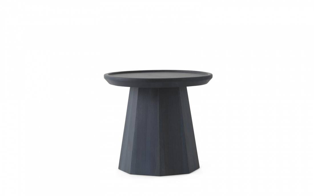 Normann Copenhagen Pine Table small, Dark Blue