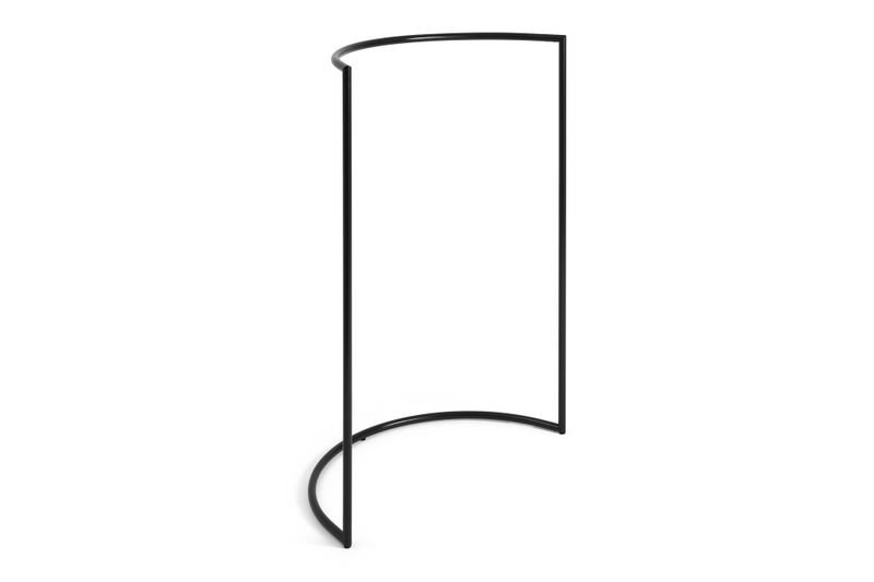 HAY Colour Rack C-shape Black, Svart stumtjener romdeler
