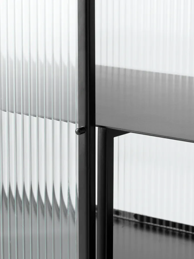 ferm Living Haze Sideboard - Reeded Glass Black, Svart skjenk