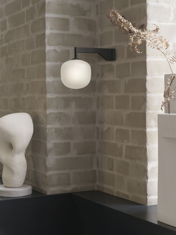 Muuto Rime Wall Lamp, Black, svart vegglampe lampe