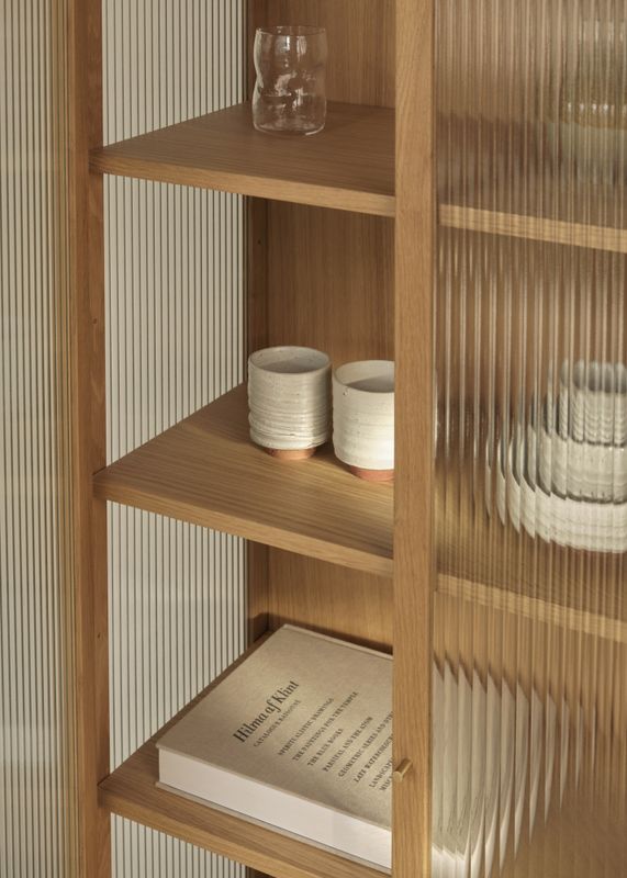 ferm Living Reed Vitrine 70 x 155 cm - Natural Oak Vitrineskap Eik
