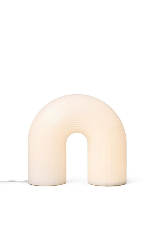 Ferm Living Vuelta Floor Lamp - White Hvit gulvlampe