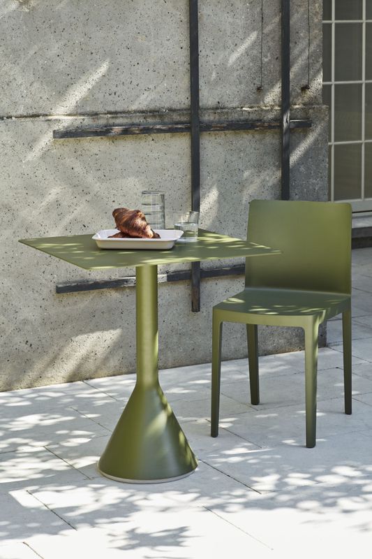 HAY Palissade Cone Table 65 x 65 H 74 Olive Utebord bord