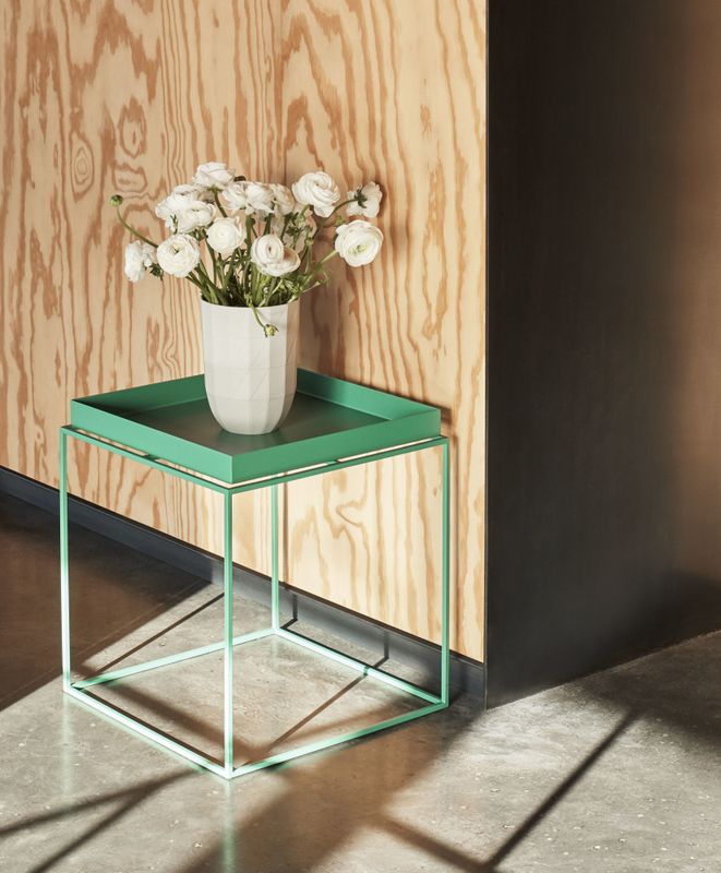 HAY TRAY Table 40 x 40 Medium Peppermint Green sidebord