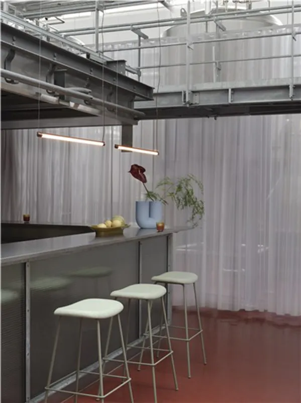 Muuto Fine Suspension Lamp 90 cm Deep Red, Rød Taklampe