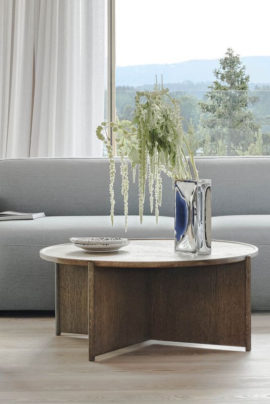 Northern Cling Coffee Table Ø 90 smoked Oak, Salongbord